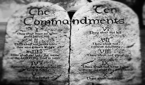The-Ten-Commandments-Tablets-Are-Christians-Under-the-Law-e1380402280376